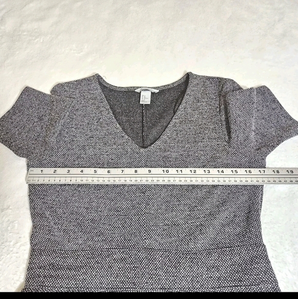 H&M Medium Black V-Neck Fit & Flare Casual Office Career Simple Minimal Dress - Picture 8 of 13